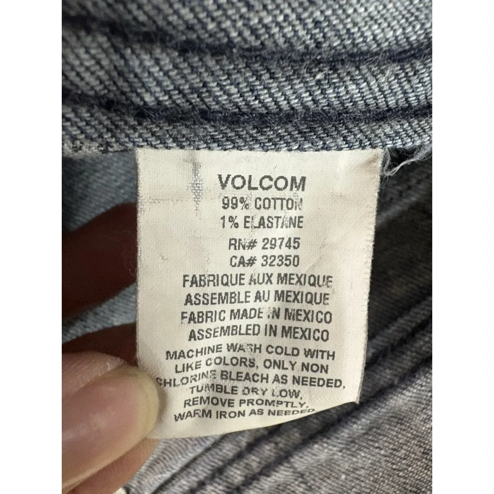 Volcom Nova Jean Men 33 Blue Denim Button Fly Straight Leg Skater Casual